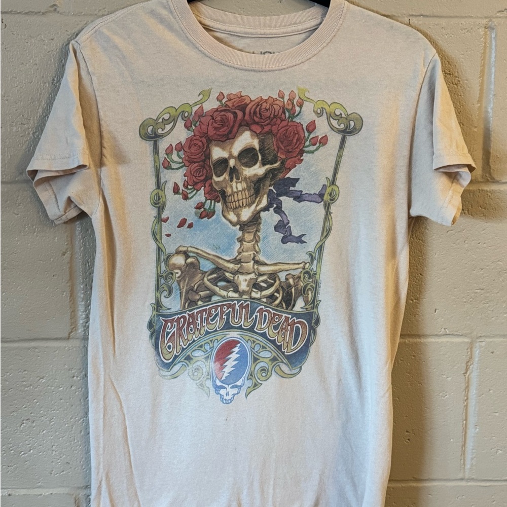 Grateful Dead 100% Cotton Bertha T-Shirt in Size Small - Picture 2 of 12
